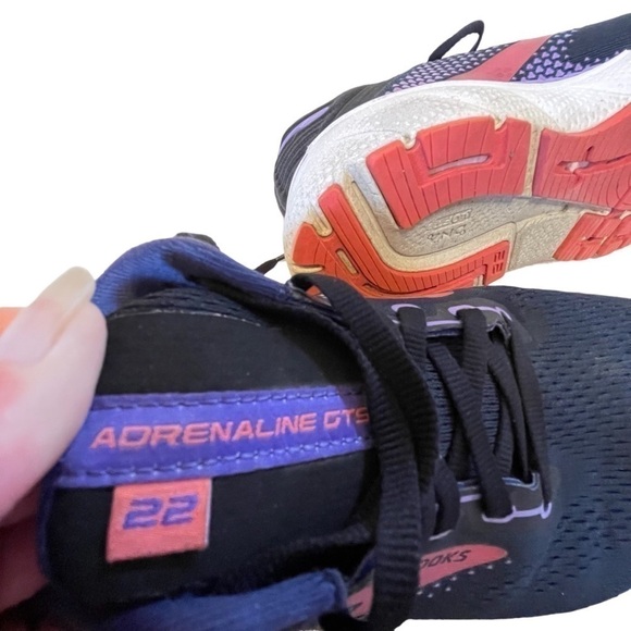 Women’s BROOKS Adrenaline GTS 22 Sneakers Shoes Navy - Picture 8 of 9